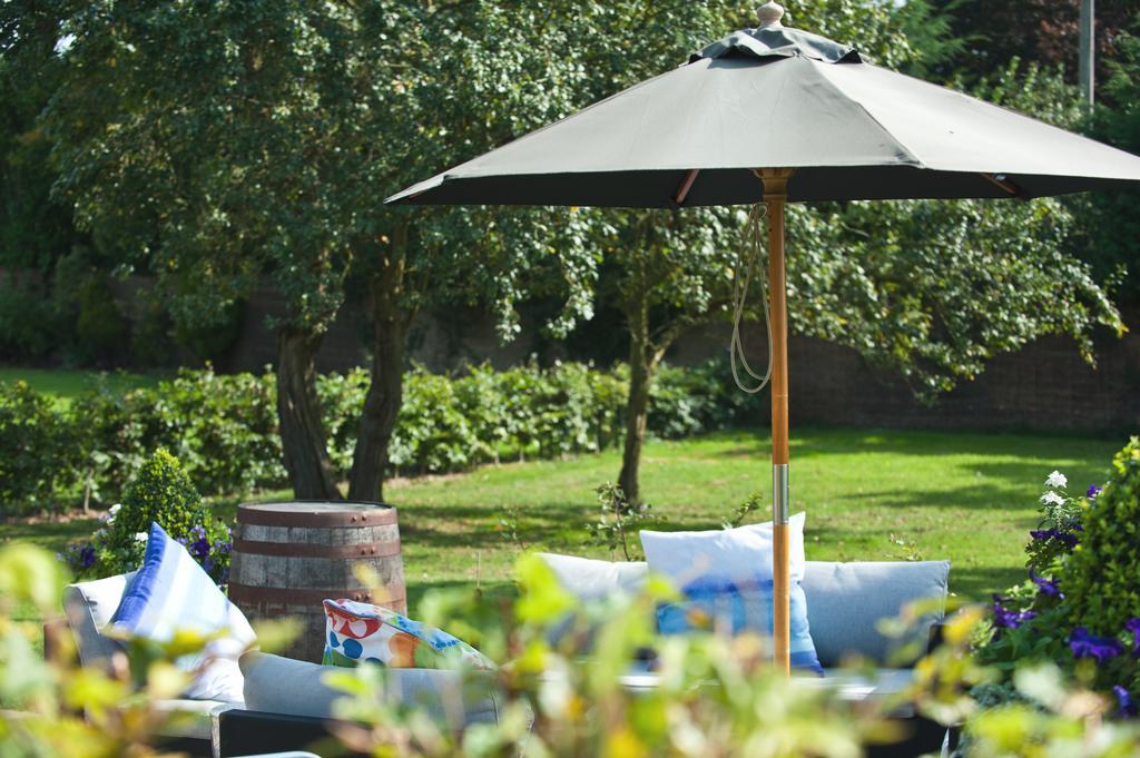 The Bell, Alderminster Bed and Breakfast Στράτφορντ απόν Έιβον Εξωτερικό φωτογραφία